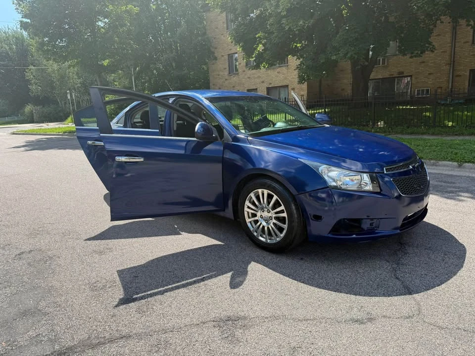 2013 Chevrolet Cruze - Image 8 of 10
