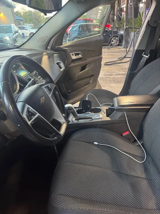 2013 Chevrolet Equinox - Image 6 of 8