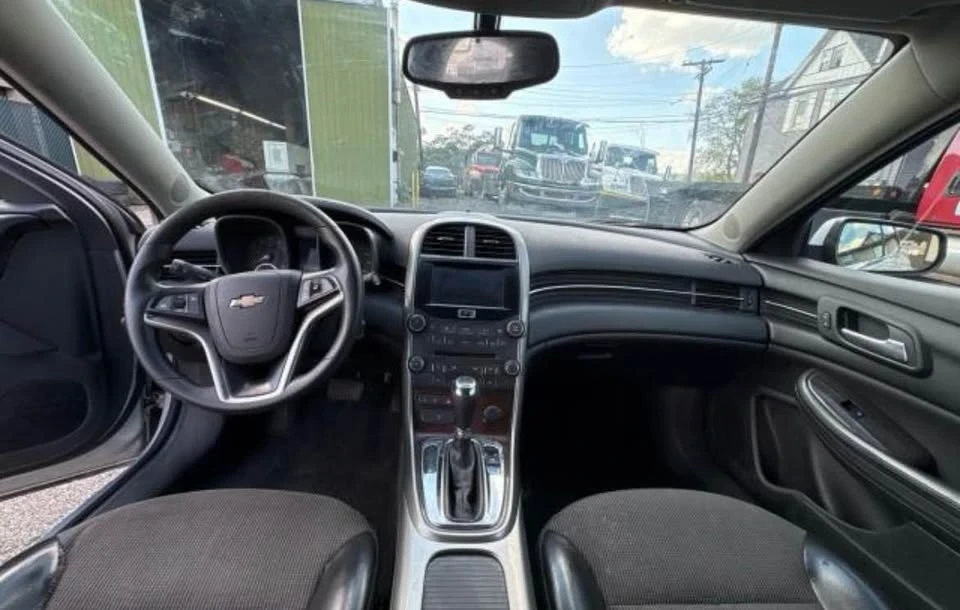 2013 Chevrolet Malibu - Image 4 of 4
