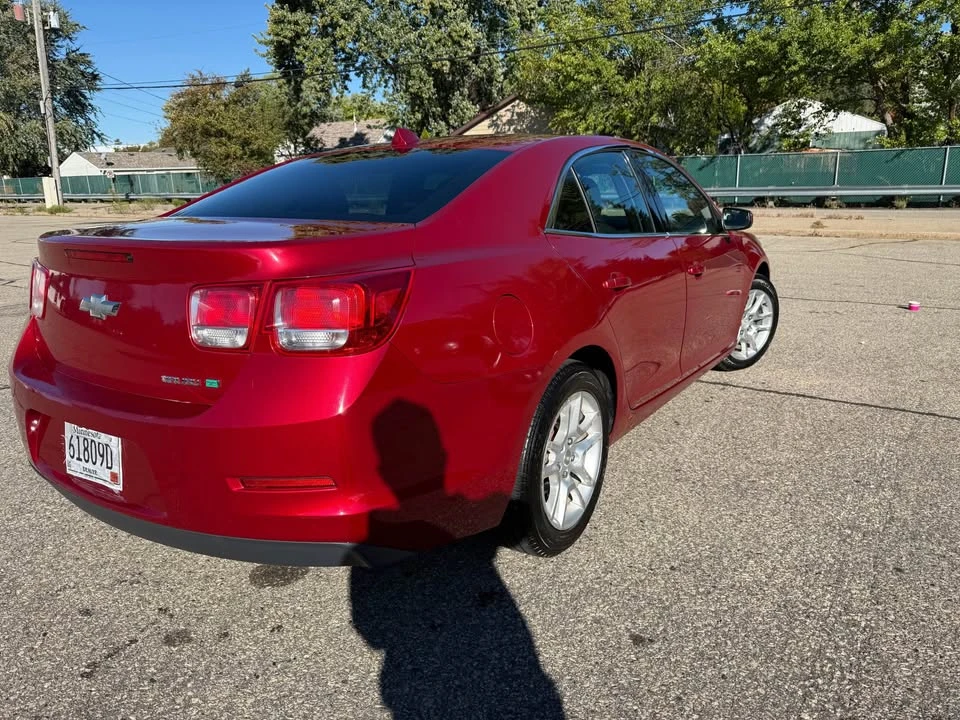 2013 Chevrolet Malibu - Image 2 of 5