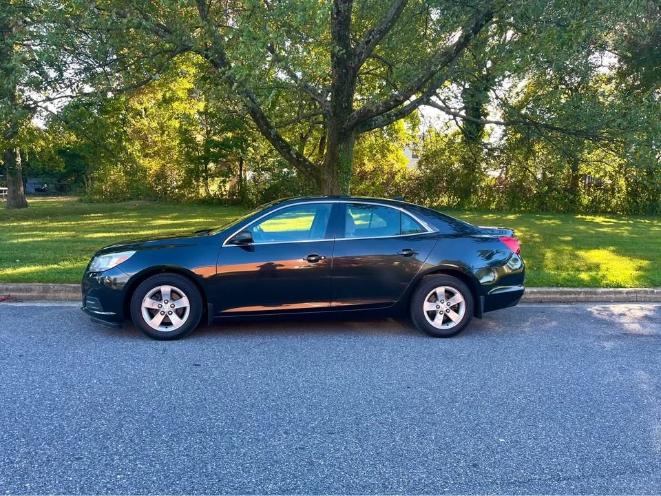2013 Chevrolet Malibu - Image 5 of 10