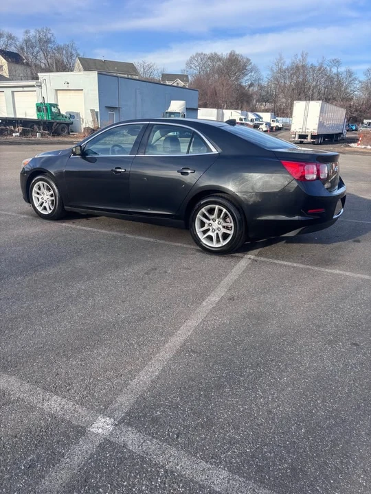 2013 Chevrolet Malibu - Image 2 of 15