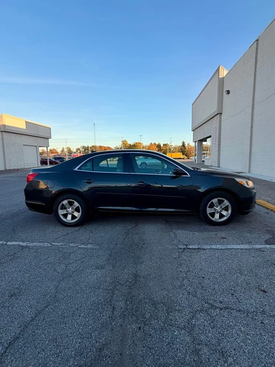 2013 Chevrolet Malibu - Image 2 of 8