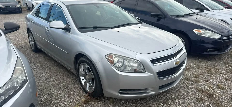 2013 Chevrolet Malibu - Image 2 of 5