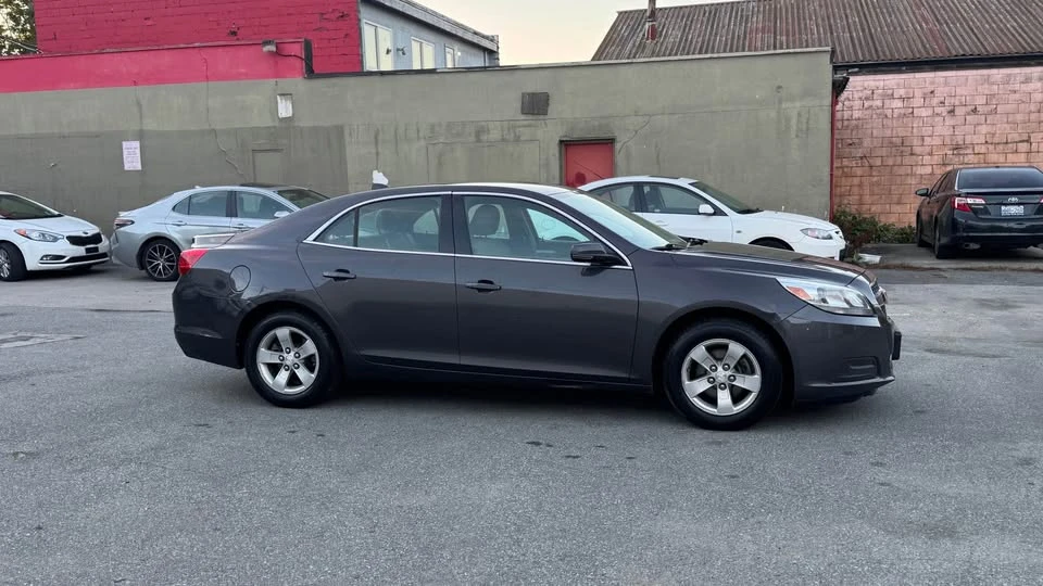 2013 Chevrolet Malibu - Image 4 of 15