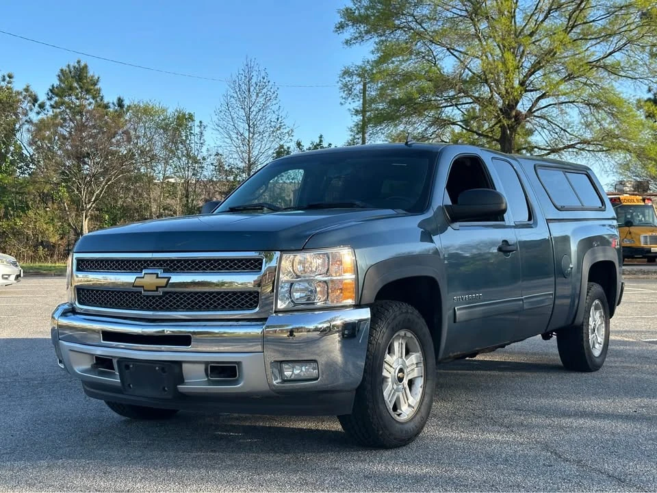 2013 Chevrolet Silverado 2nd Gen - Image 3 of 17