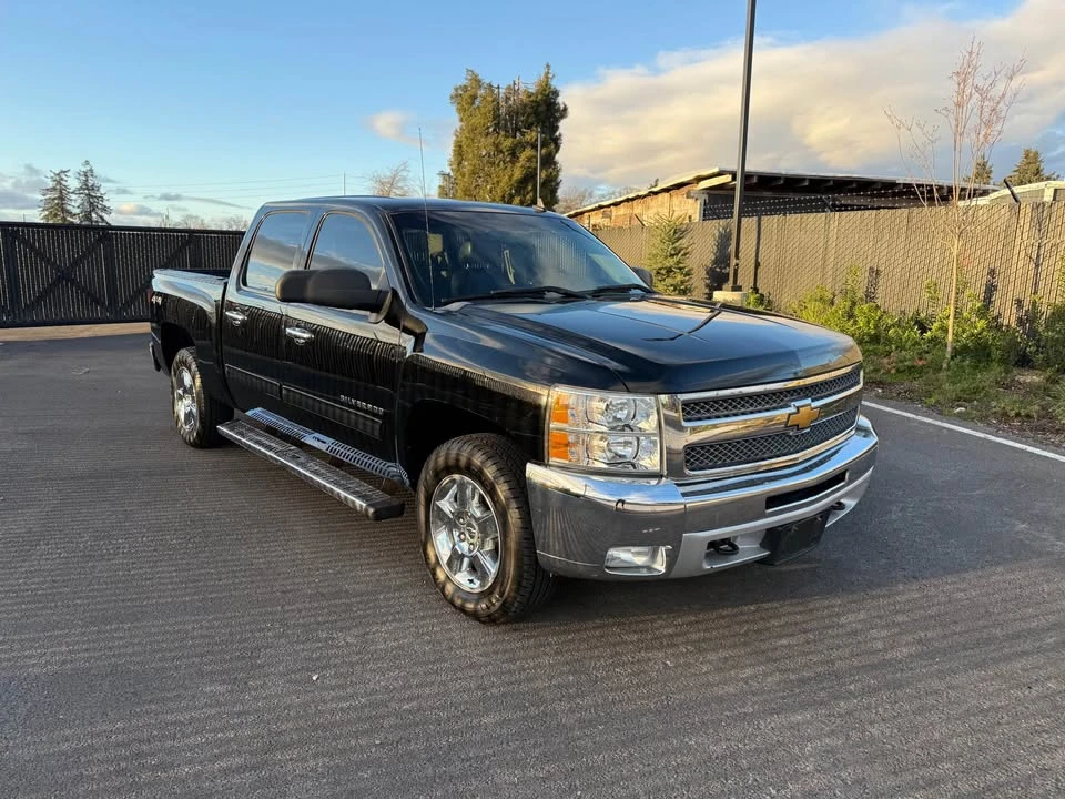 2013 Chevrolet Silverado 2nd Gen - Image 2 of 11