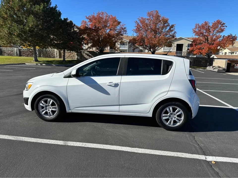 2013 Chevrolet Aveo/Sonic - Image 8 of 11