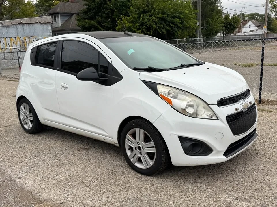 2013 Chevrolet Spark - Image 2 of 8
