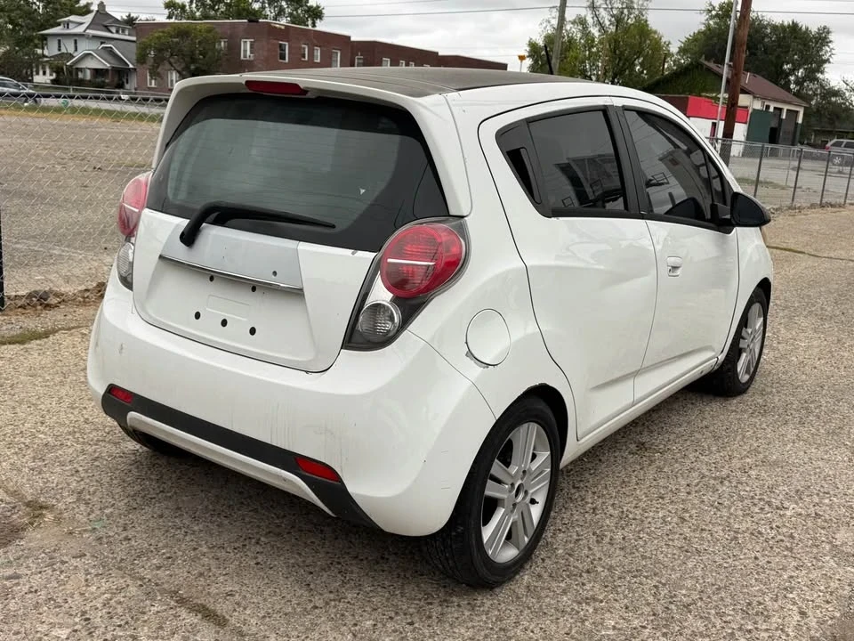 2013 Chevrolet Spark - Image 5 of 8
