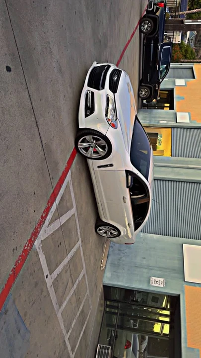 2013 Chevrolet SS - Image 2 of 5