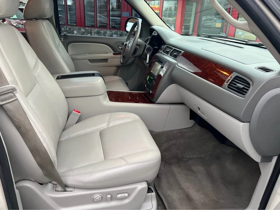 2013 Chevrolet Tahoe 3rd Gen - Image 16 of 20