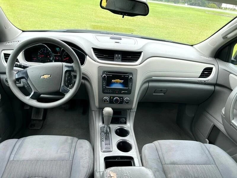 2013 Chevrolet Traverse - Image 14 of 18