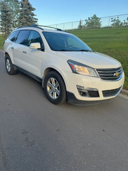 2013 Chevrolet Traverse - Image 2 of 6