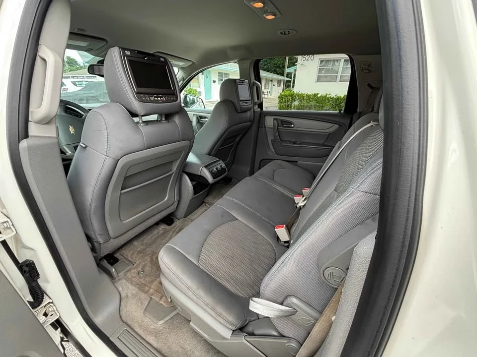 2013 Chevrolet Traverse - Image 12 of 15