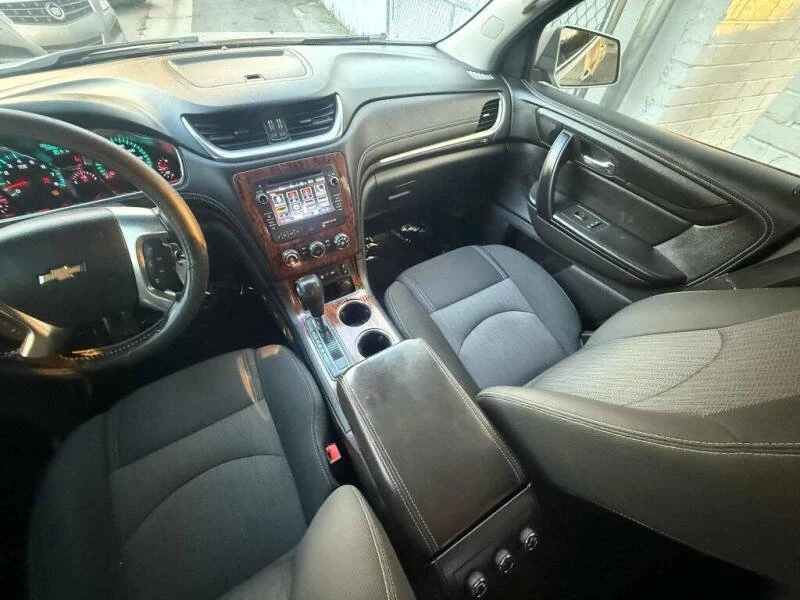2013 Chevrolet Traverse - Image 13 of 17