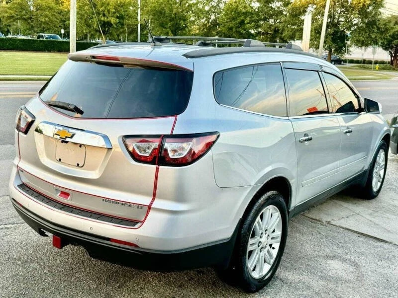 2013 Chevrolet Traverse - Image 5 of 17