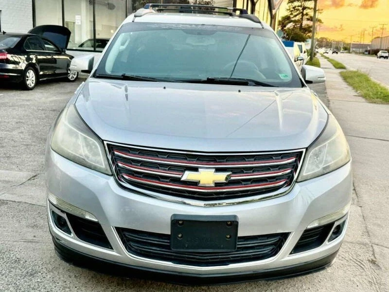 2013 Chevrolet Traverse - Image 2 of 17
