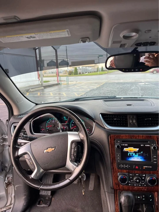 2013 Chevrolet Traverse - Image 7 of 9