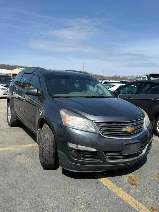 2013 Chevrolet Traverse - Image 2 of 18