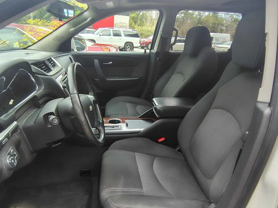 2013 Chevrolet Traverse - Image 11 of 13