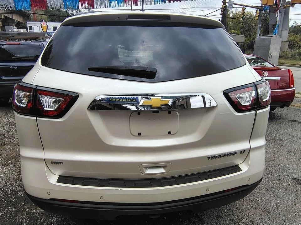 2013 Chevrolet Traverse - Image 3 of 13