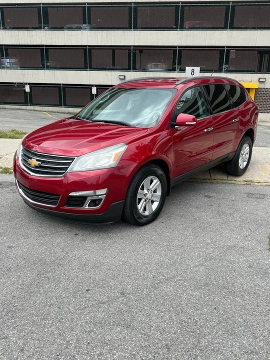 2013 Chevrolet Traverse - Image 2 of 19