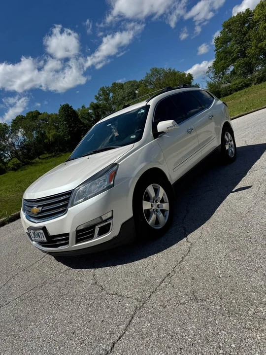 2013 Chevrolet Traverse - Image 3 of 6