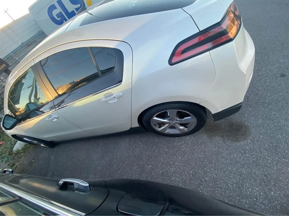 2013 Chevrolet Volt - Image 5 of 6