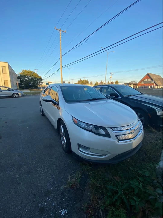 2013 Chevrolet Volt - Image 2 of 6
