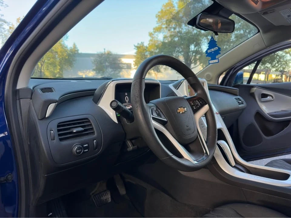 2013 Chevrolet Volt - Image 18 of 19
