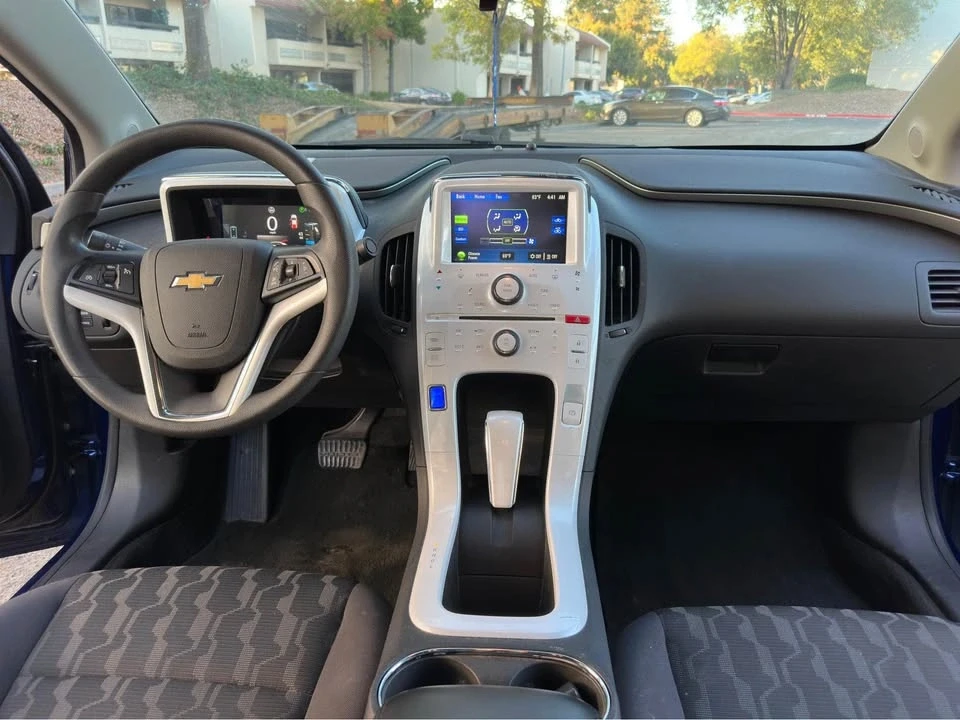 2013 Chevrolet Volt - Image 12 of 19