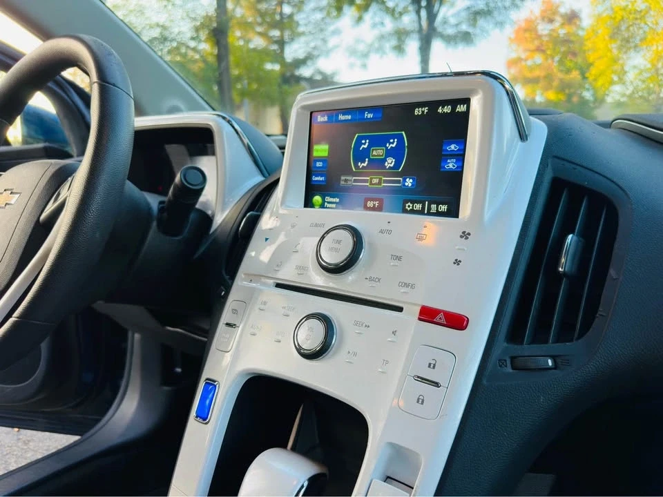 2013 Chevrolet Volt - Image 11 of 19
