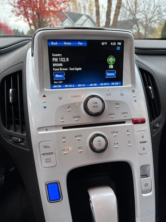 2013 Chevrolet Volt - Image 10 of 11