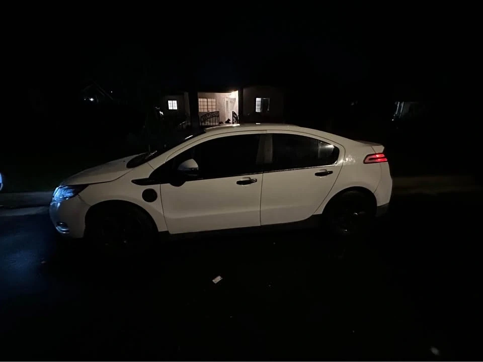 2013 Chevrolet Volt - Image 4 of 6