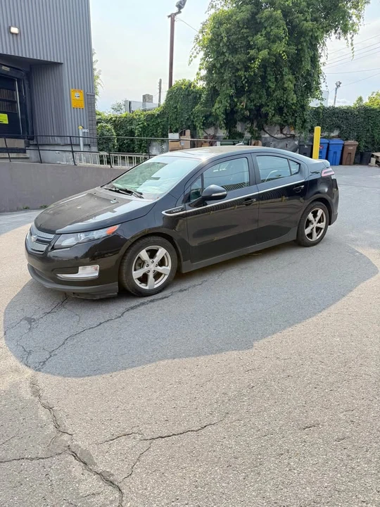 2013 Chevrolet Volt - Image 2 of 8