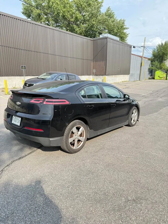 2013 Chevrolet Volt - Image 6 of 8