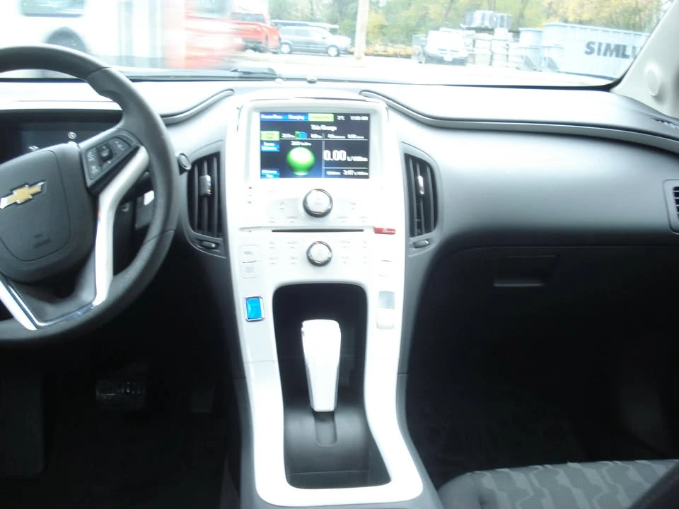 2013 Chevrolet Volt - Image 8 of 17
