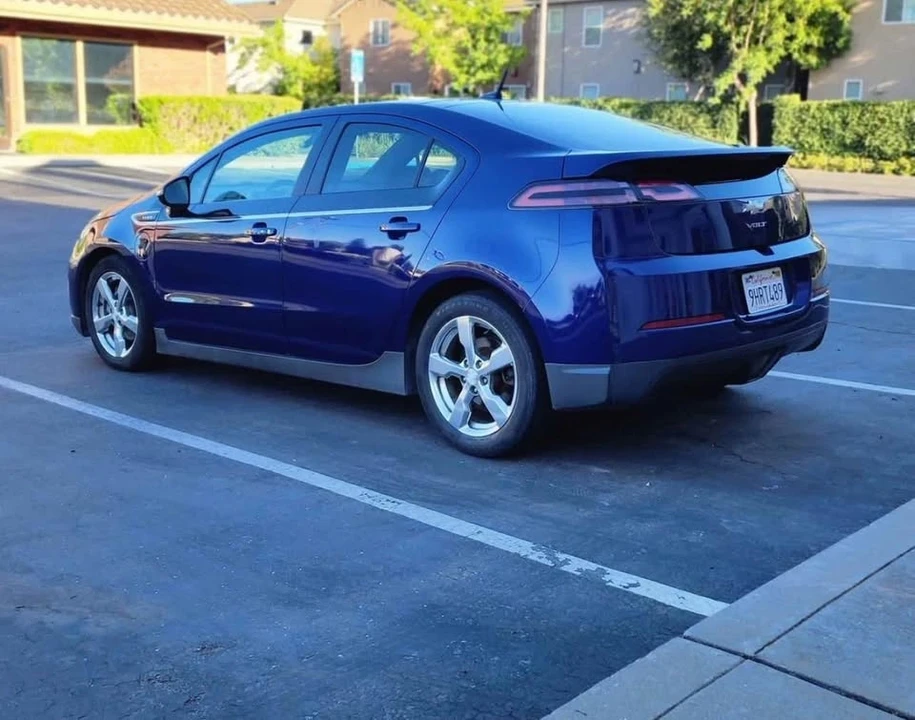 2013 Chevrolet Volt - Image 4 of 9