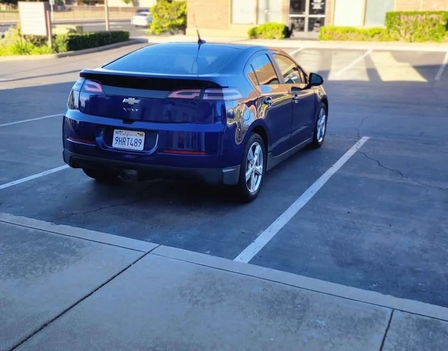 2013 Chevrolet Volt - Image 5 of 9
