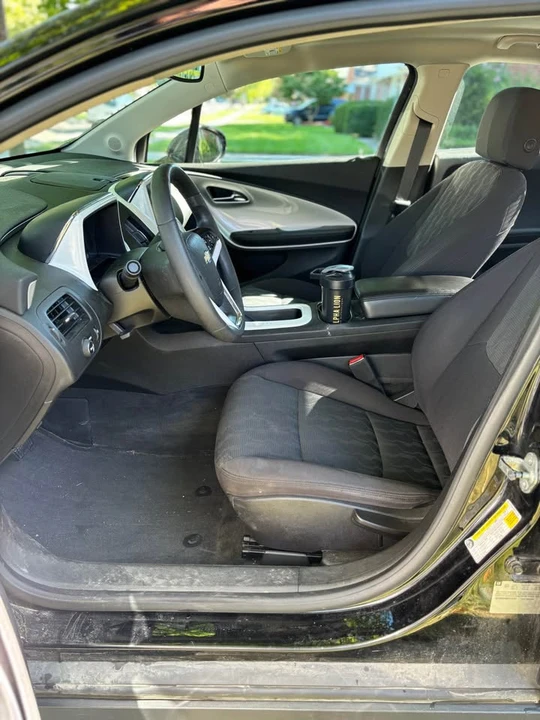 2013 Chevrolet Volt - Image 8 of 16