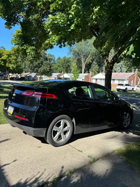 2013 Chevrolet Volt - Image 5 of 16