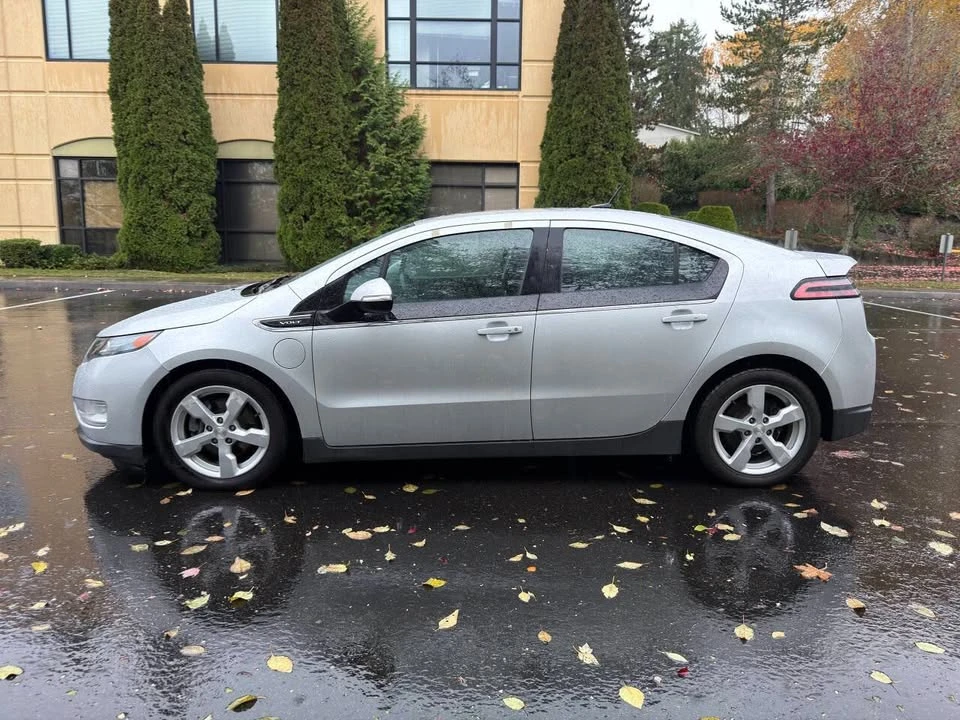 2013 Chevrolet Volt - Image 9 of 20