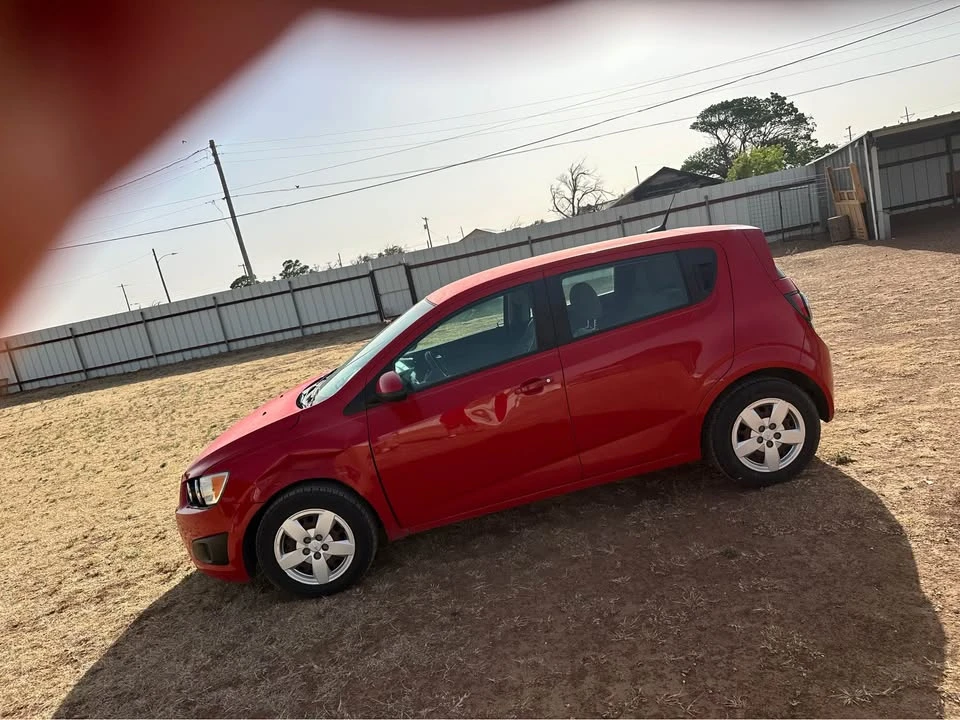 2013 Chevrolet Aveo/Sonic - Image 2 of 3