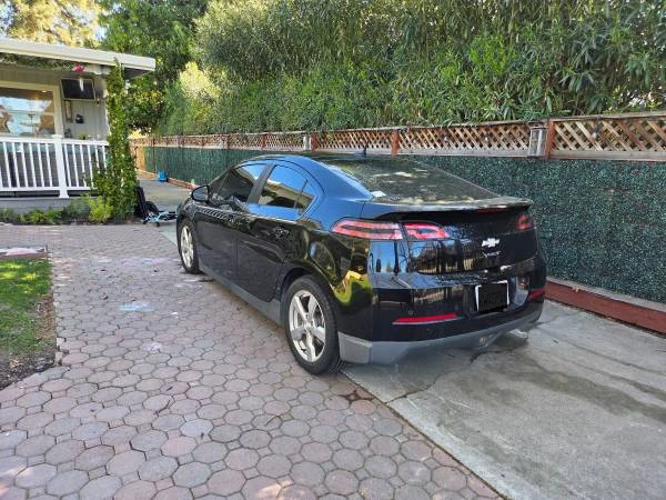 2013 Chevrolet Volt - Image 2 of 10