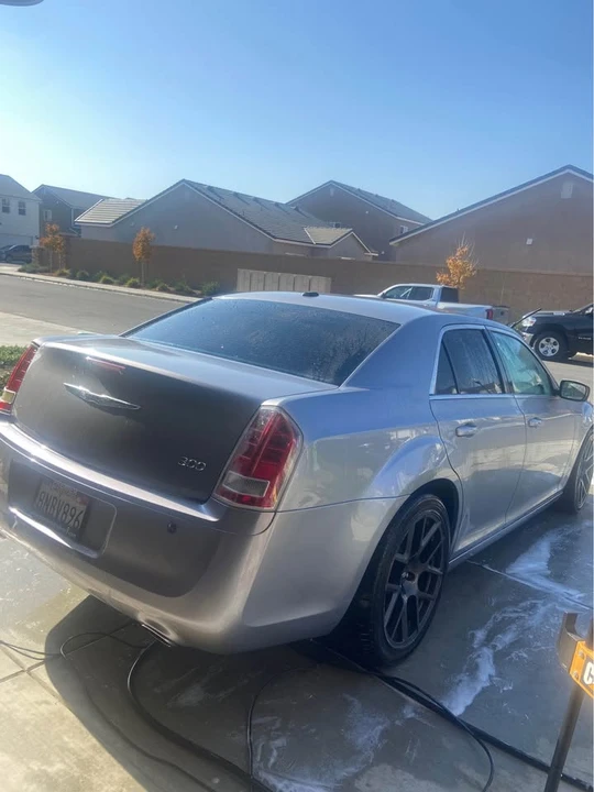 2013 Chrysler 300 (2005-2023) - Image 3 of 6