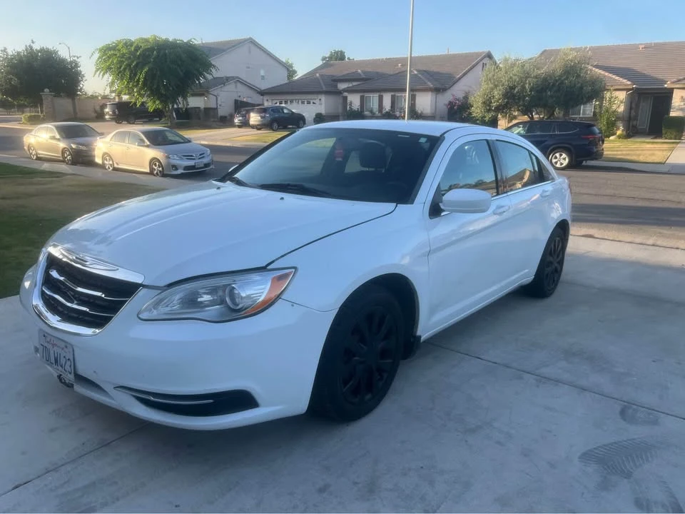 2013 Chrysler 200 - Image 3 of 6