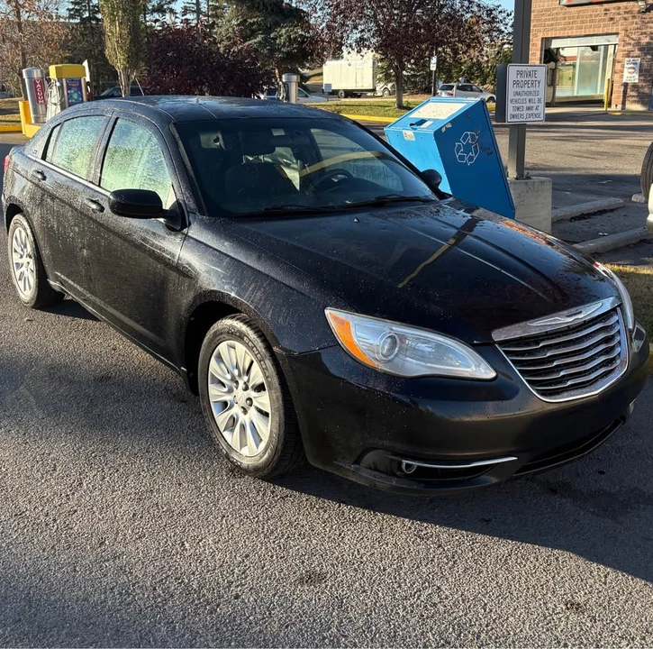 2013 Chrysler 200 - Image 2 of 9