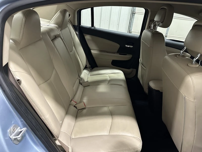 2013 Chrysler 200 - Image 13 of 20
