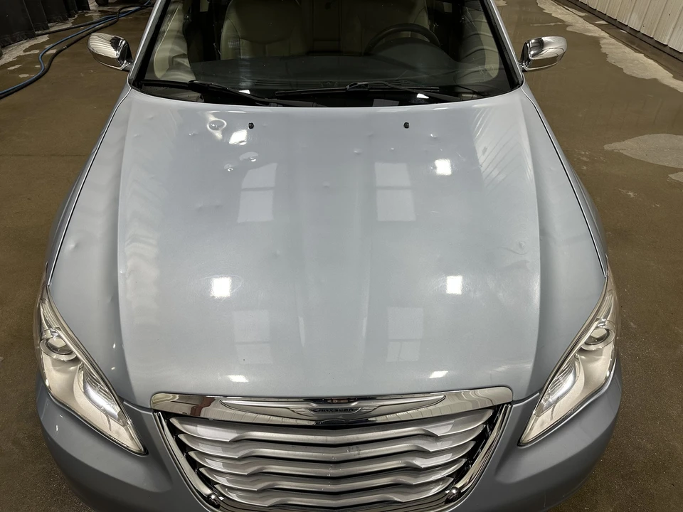 2013 Chrysler 200 - Image 19 of 20